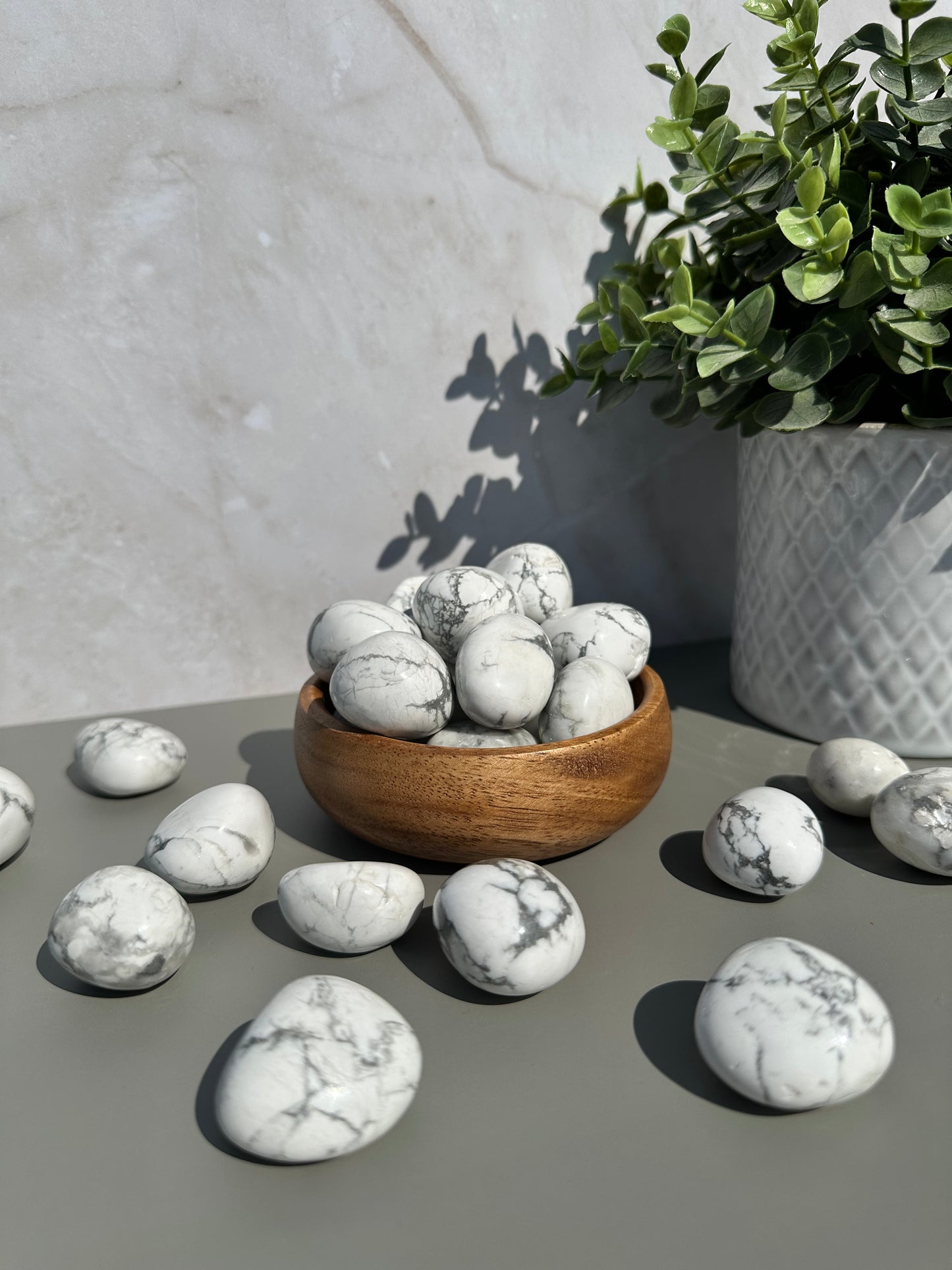 Howlite Tumble