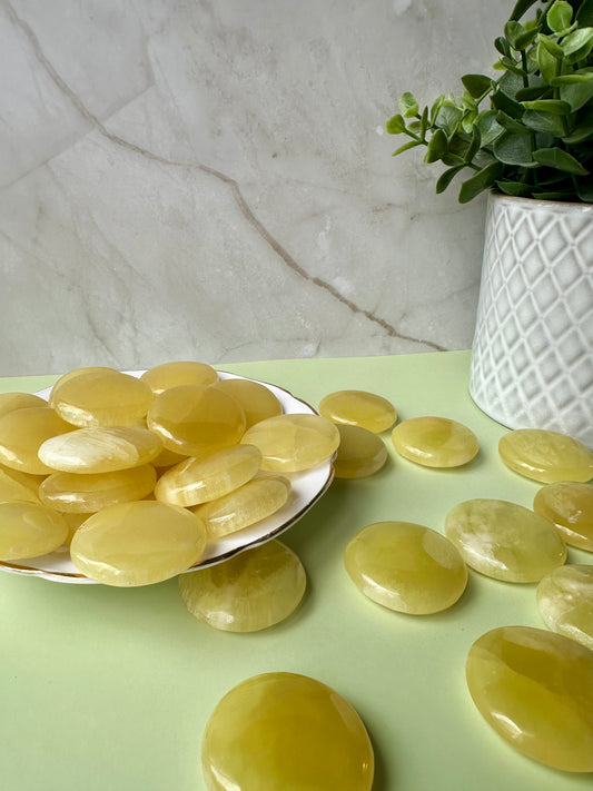 Lemon Calcite Flat - MEDIUM